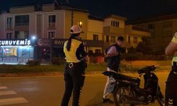 Ehliyetsiz motosikletli 92 bin TL’lik cezayı duyunca ‘Kolay gelsin’ deyip, yaya olarak uzaklaştı