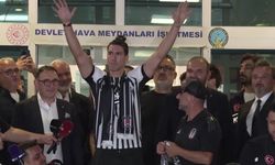 Beşiktaş, Dusan Vlahovic'i İstanbul'a getirdi