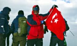 Ağrı Dağı zirvesinde Van Gölü için farkındalık mesajı