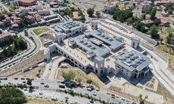 Ulus’ta dolmuşlara ABB’den yeni ve modern durak