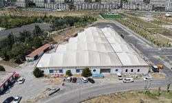 Göksu Parkı’ndaki kapalı pazar alanı yenileniyor