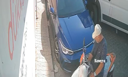 Tapu satışı sonrası düşürülen parayı bulup aldı; o anlar kamerada