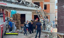 İnşaatta yüksek gerilim hattına kapılan işçi ağır yaralandı