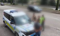 Trafik denetiminden kaçıp, yolcuyla yer değiştiren ehliyetsiz sürücüye 200 bin lira ceza