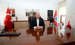 Tutuklanan Menderes Belediye Başkanı Çiçek, CHP'ye istifa dilekçesi sundu