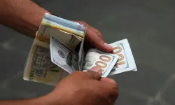İran'da dolar serbest piyasada tarihinin en yüksek seviyesine çıktı İran'da doların serbest piyasadaki satış kuru, tarih