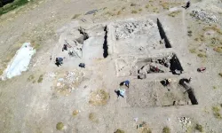 Van'daki İremir Höyüğü'nde 5 bin 500 yıllık geçmişin izleri sürülüyor