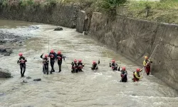 Giresun'da sel sularına kapıldığı değerlendirilen 2 kişi için arama çalışması devam ediyor