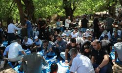 Yapılmadığında köyde ‘uğursuzluk’ yaşandığına inandıkları etkinliği 300 yıldır sürdürüyorlar