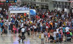Antalya'da her 4 turistten 1'i Alman ya da Rus