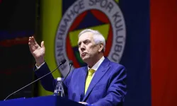 Aziz Yıldırım’dan Saran yönetimine eleştiri: Fenerbahçe'nin malına çökme var