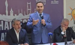 Bakan Kacır: O liderin yanında olmaktan büyük bir şeref duyuyoruz