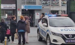 Bayrampaşa'da polisten kaçan 2 şüpheli yanlarında bulunan tabancayı çocuklara saklattı