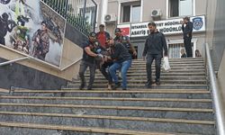 Eyüpsultan Camii'nde havaya 4 el ateş açtı; tartışma yüzüne tükürülmesiyle başlamış