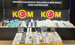 Polatlı'da kaçak cep telefonu ve aksesuar operasyonunda 4 şüpheli yakalandı
