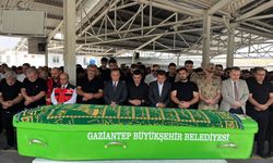 Mürettebat, sesler gelince ‘sürati azaltın’ diyen yolculara, ‘yavaşlarsak daha çok duyarsınız’ demiş