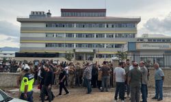 Okul bahçesinde tartıştığı öğretmen amcasını öldürdü