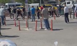 Korsan taksi kavgasında 2 taksici bıçaklandı