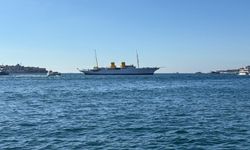 TCG Savarona gemisi Dolmabahçe’de