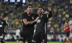 Beşiktaş, derbi galibiyetiyle taraftarına umut verdi