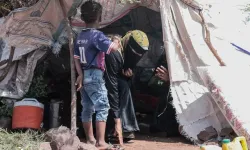 BM, Yemen'de çatışma ve seller nedeniyle yaklaşık 94 bin kişinin yerinden edildiğini bildirdi