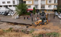 Başkentte selden çöken yolda onarım çalışmaları sürüyor