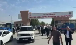 Özgür Özel, Vahap Seçer’i cezaevinde ziyaret etti