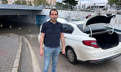 Adana'da sağanak sonrası alt geçidi su bastı; otomobilde mahsur kaldılar