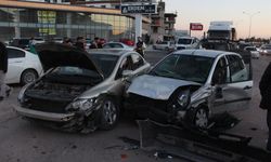 Aksaray’da 3 aracın karıştığı kazada: 5 kişi yaralandı