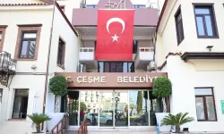 Çeşme Belediyesi'ne operasyon: 8 gözaltı