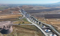 Bakan Uraloğlu, Ankara-Samsun hızlı demir yolu hattının Delice-Çorum etabındaki çalışmaları değerlendirdi