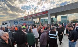 Hamzabeyli Sınır Kapısı'nda, TIR sürücülerinden 3 saatlik eylem