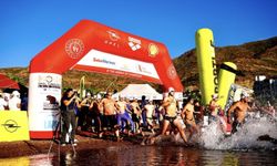 Marmaris'te 22 ülkeden 2 bin 400 yüzücü kulaç atıyor