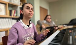 'Mutlak kulak' Duygu'nun hedefi konservatuvar