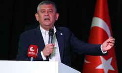 Özgür Özel: Yeni Parti karanlığa inat yakılmış bir mumdur