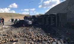 Pancar yüklü TIR ile otomobil çarpıştı: 4 ölü, 1 yaralı