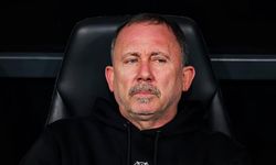 Sergen Yalçın’dan Fenerbahçe’ye ağır eleştiri! Galatasaray’la şampiyonluk yarışında o soruna dikkat çekti