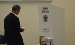 Brezilya'da halk, devlet başkanı seçiminin ikinci turu için sandık başına gitti