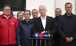 İstanbul Valisi Gül: Sel sularına kapılan 2 kişiyi 17 kilometrelik dere hattında arıyoruz