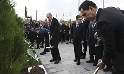 TDT Zirvesi'ne katılan liderler, Türk Devletleri Medeniyet Parkı'nda fidan dikti