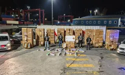 İstanbul'da iki operasyonda 142 binden fazla elektronik sigara ele geçirildi