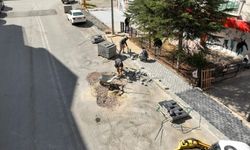 Etimesgut’ta kaldırım çalışmaları tüm hızıyla sürüyor