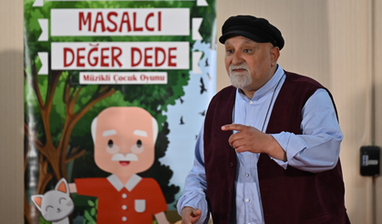 Uluslararası çocuk tiyatroları festivali kapsamında "Masalcı Değer Dede" oyunu sergilendi
