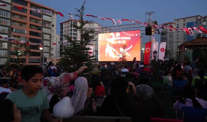 Keçiören’de açık hava sinemalarına yoğun ilgi