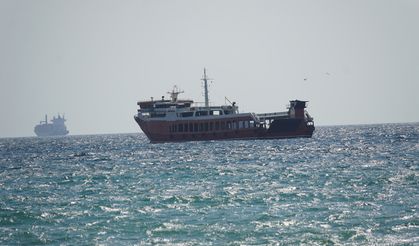 Tekirdağ'da poyraz 2 gündür deniz ulaşımında aksamalara neden oluyor