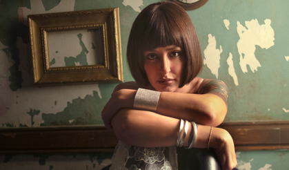 Yeni imajıyla Melek Mosso’dan yeni şarkı