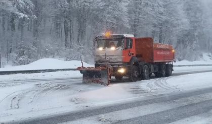 Bolu Dağı'nda yoğun kar etkili oluyor