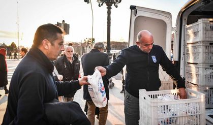 ABB’den Ramazan kumanyası ve sıcak yemek ikramı