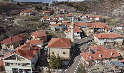 Çubuk'un tarihi camileri asırlara meydan okuyor