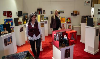 Ünlü sanat eserleri atık malzemelerle oyuncaklara dönüştü